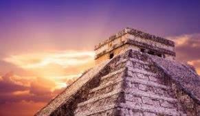 是人類對瑪雅文明的重大發現 城內已經 發掘出的重要建築有羽蛇神金字塔 武士廟 千柱群 球 場 天象合等 伊施卡瑞特生態公園 Xcaret Ecological Park