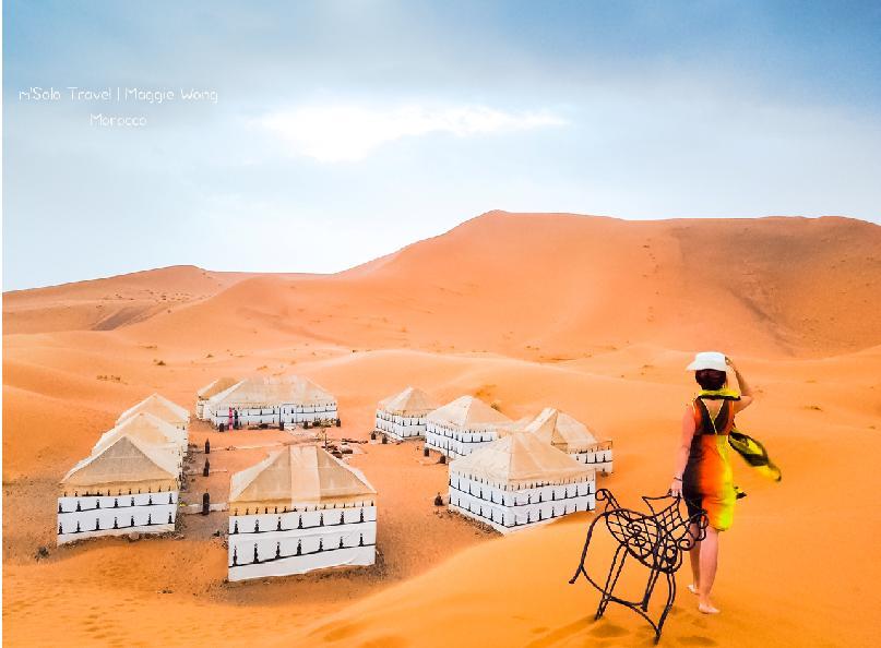 絲綢般的連綿沙海, 黃沙漫道的晨起日落, 是摩洛哥撒哈拉旅遊的重點, 是一生必要去一次的地方 [Erg Chebbi 沙海 極致沙漠體驗 有別於一般團只容有限時間參觀沙漠, 本團為攝影愛好者特別安排至少 15 小時的沙漠體驗, 拍盡日落,