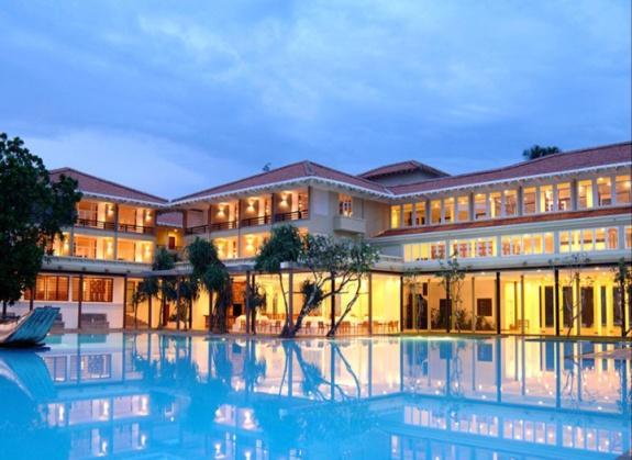 優質及綠色建築旅館 讓您體驗不同風情 真正自然環保與人文建築的融合 升等五星級 Heritance Kandalama Hotel