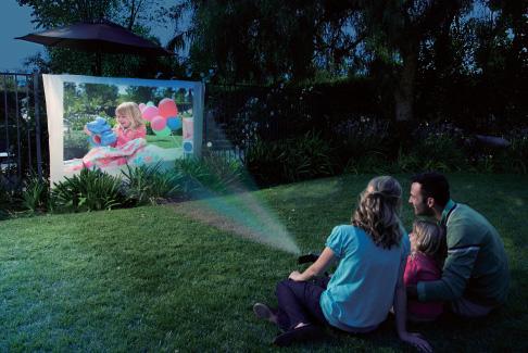 fireworks, night sceneries, etc. Watching your favorite memories on a big screen is no longer limited to your living room.