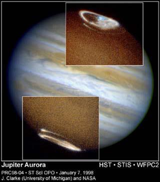 木星上的極光 ( 卡西尼太空船所拍攝 )