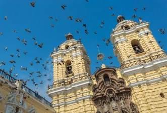 1400/0020+1 (8:20) 早餐後, 搭機飛往祕魯首都利馬 (UNESCO 1988) 利馬有 王者之城 之稱, 由西班牙遠征大將皮沙羅於西元 1535 年建立, 直至 18 世紀中葉為止,