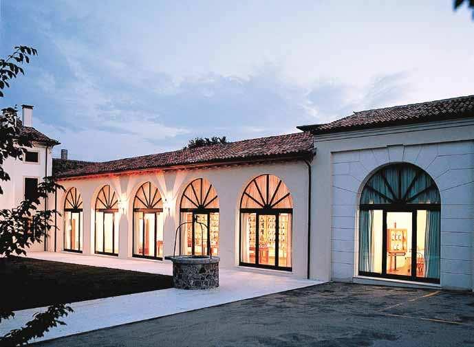People who love Italian wines must be familiar with Casa Vinicola Zonin, one of the biggest winery in Italy.