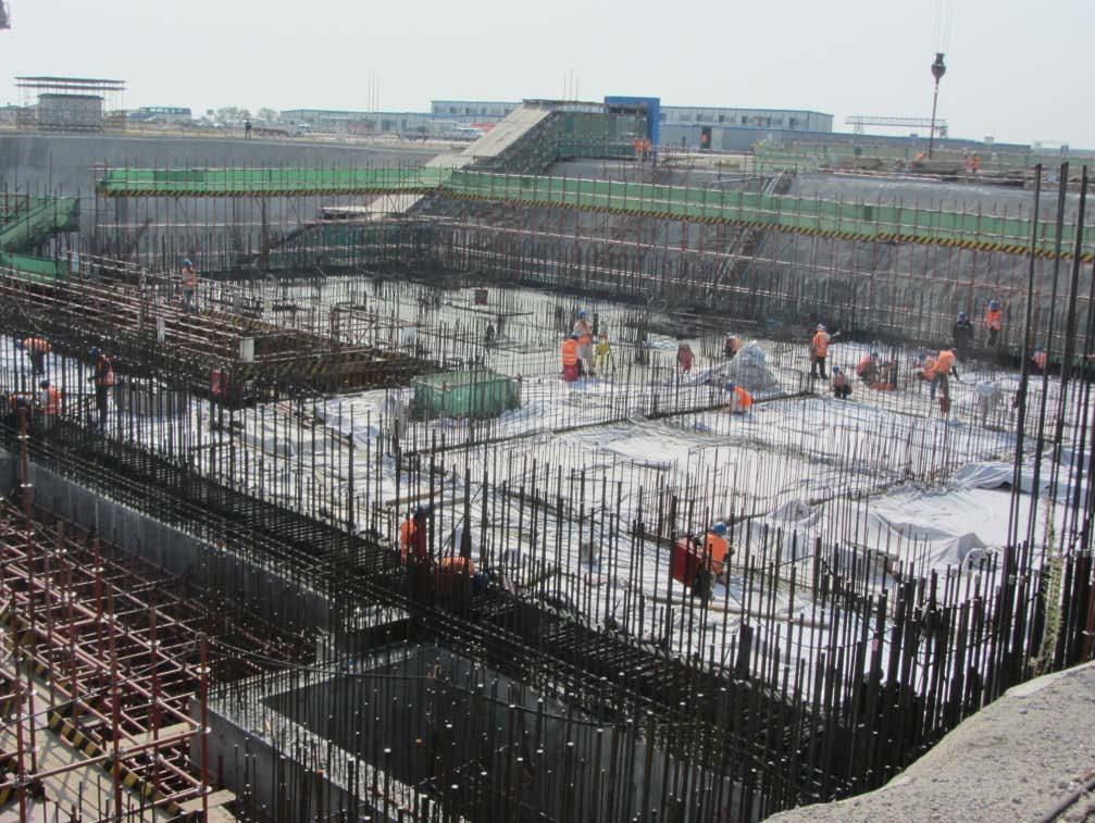 土建施工进展 : 目前示范工程正在进行核岛厂房 -11.05m 至 -5.