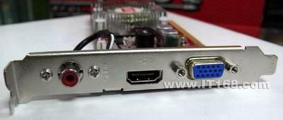 可以播放 HD DVD 蓝光设备与其他任何受到保护的内容 HDMI 接口 : HDMI 的英文全称是 High Definition Multimedia, 中文的意思是高清晰度多媒体接口 HDMI 接口可以提供高达