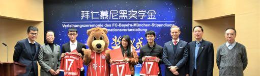 Die viel versprechende Studentin, die mehrere Stipendien erhalten hat, darunter auch ein Stipendium des FC Bayern, bereitet sich mittlerweile in Nürnberg auf ihren Doppelabschluss vor. http://blogs.