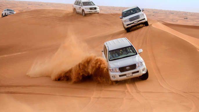 四輪傳動沙漠之旅 Desert Safari: 難得來到中東, 當然要體驗騎駱駝的滋味囉!