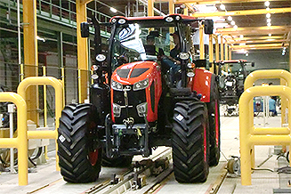 在 法 国 开 始 生 产 大 型 旱 作 机 械 2015 年 4 月, 在 法 国 的 制 造 公 司 Kubota Farm Machinery Europe S.A.