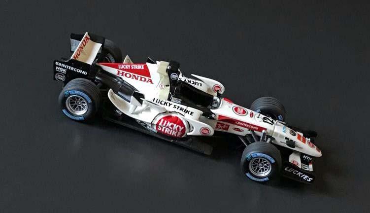 .1.15 2006 Honda RA106 #12 Jenson Button (GBR) Grade A 7,900- ( Lucky Strike 仕様 ) 2006 Hungary GP - Budapest 製品 400060217 BMW-Sauber F1.